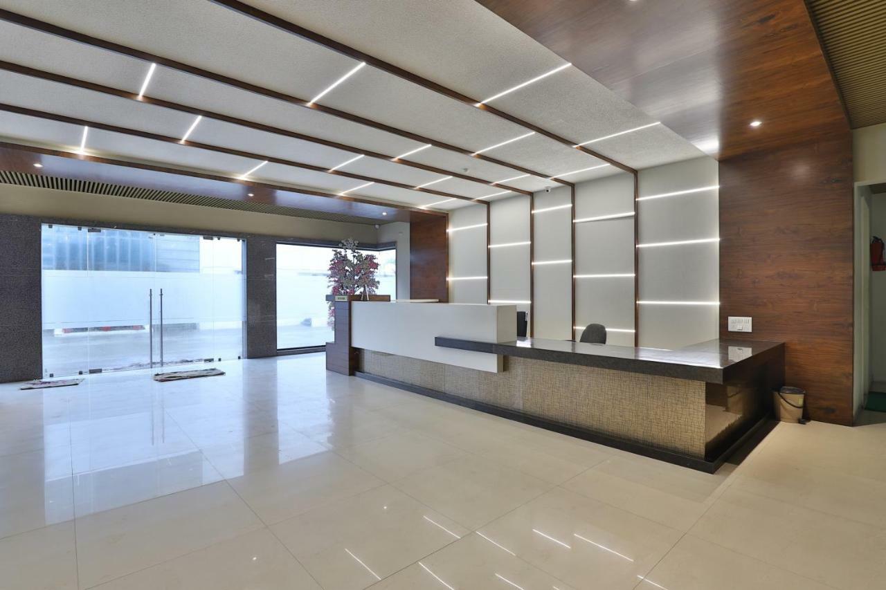 Capital O 47284 Atithi Resort Bharuch 외부 사진